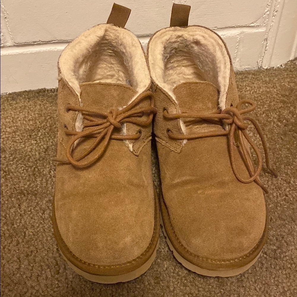 Bearpaw short boots